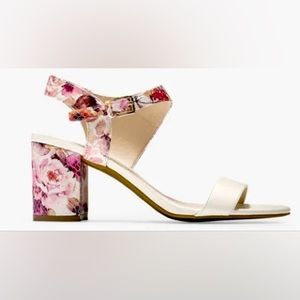 LAST CHANCE Cole Haan Elva Block Heel Sandals Floral Embossed Leather Grand OS